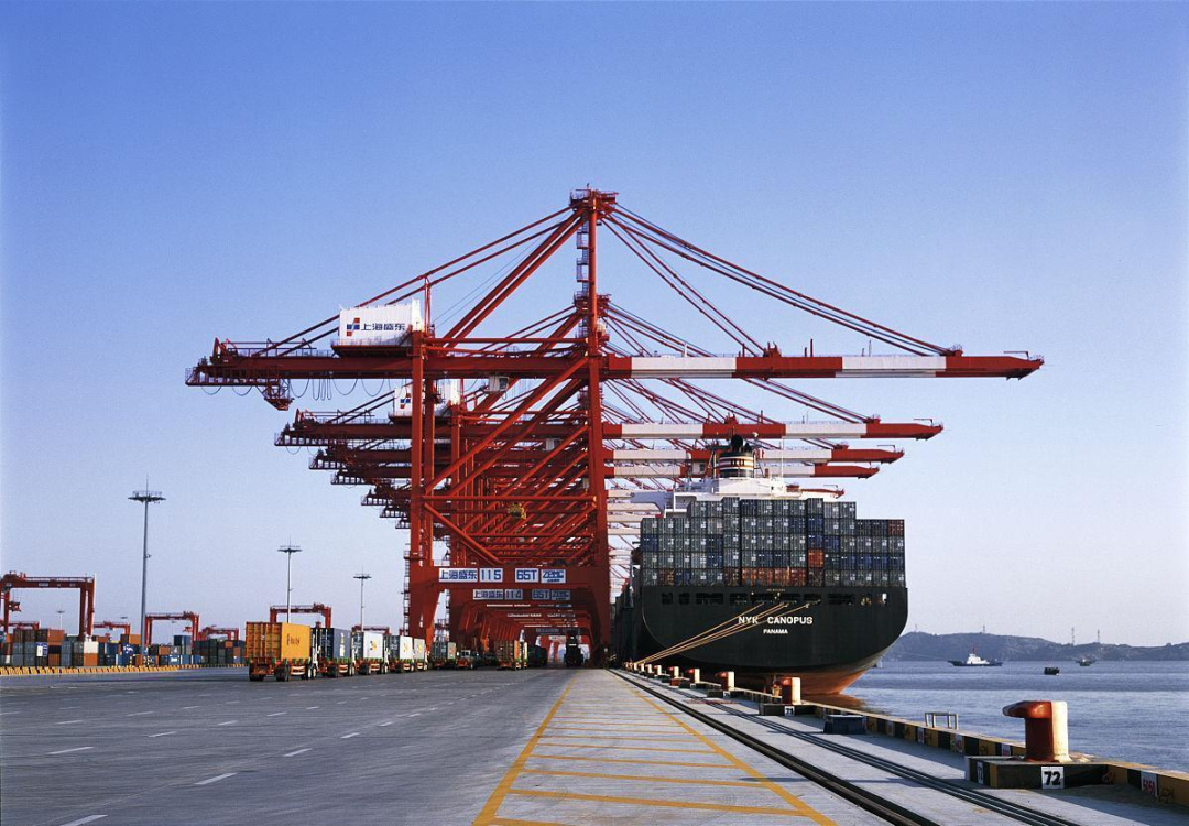 <a href='http://www.matiasnestor.com' title='電池海運' >電池海運</a>